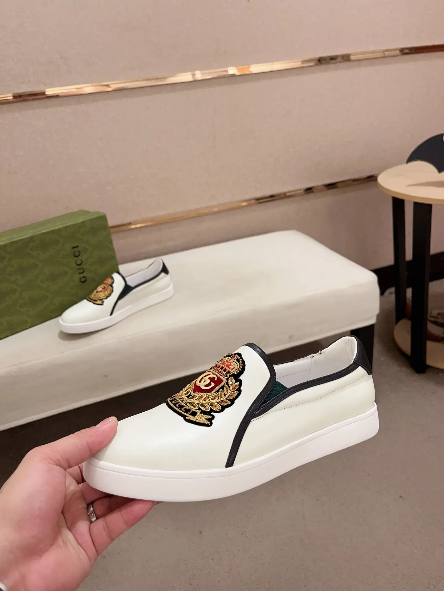 Men's clothing and shoes💰:440💰 (GUCCI) The latest model from the official website 🎁🎁Casual and fashionable men's shoes👟, hot style 💥The version is simple and elegant, exclusive for trendy men. Unique official website latest brand elements 👑Gucci original decoration, fashionable and generous, the fabric is original cowhide ✅sheepskin lining, the official website specifies wear-resistant casual outsole, the classic model is taken in kind at the counter🎬38-44 (45 is not returned or exchanged)